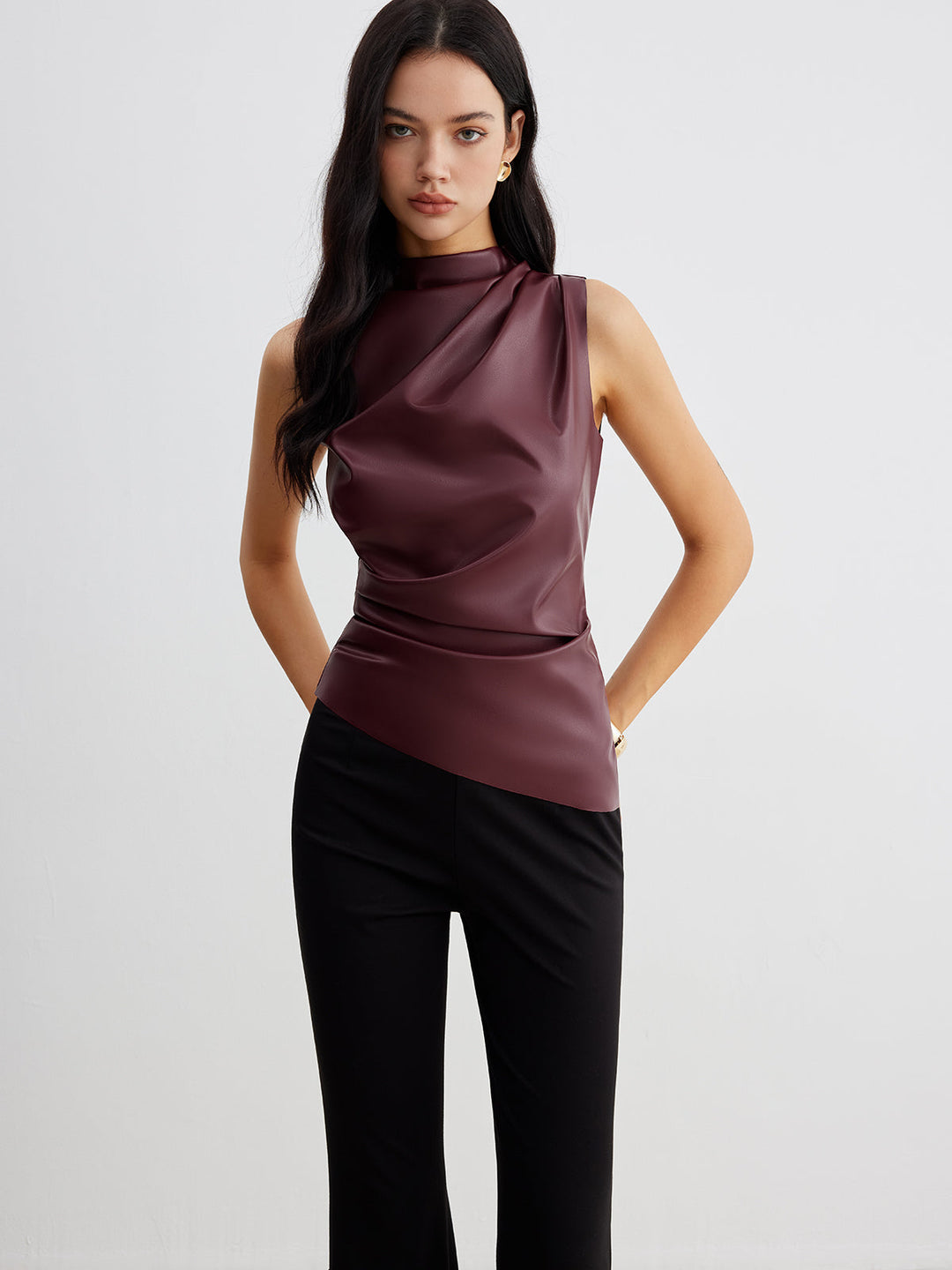 Women’s Chic Sleeveless High Neck Top