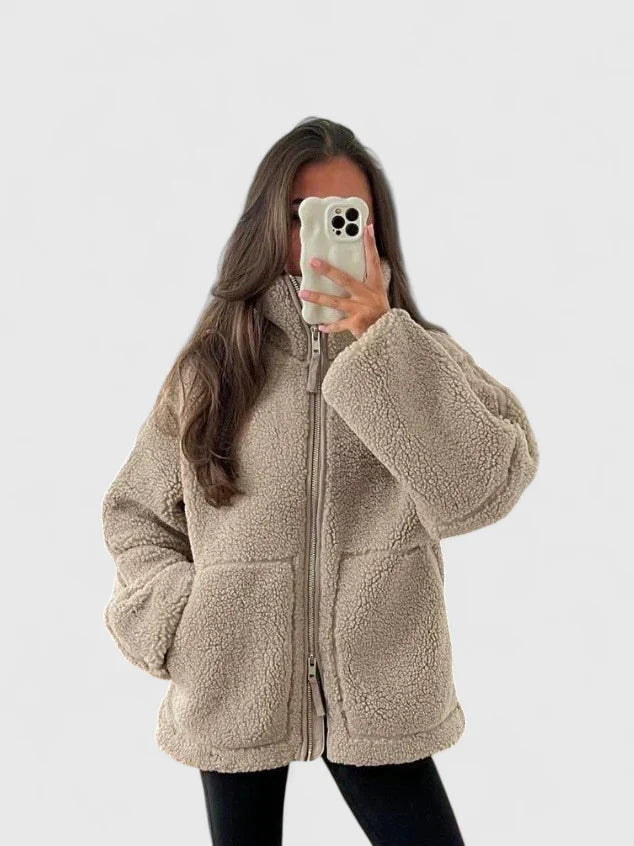 Tia | Women&