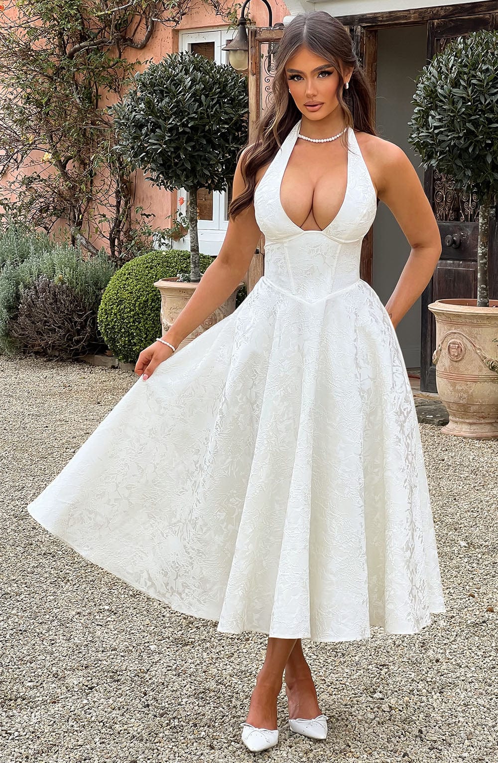 Women's Embroidered V-Neck Sleeveless Wedding Guest Dress