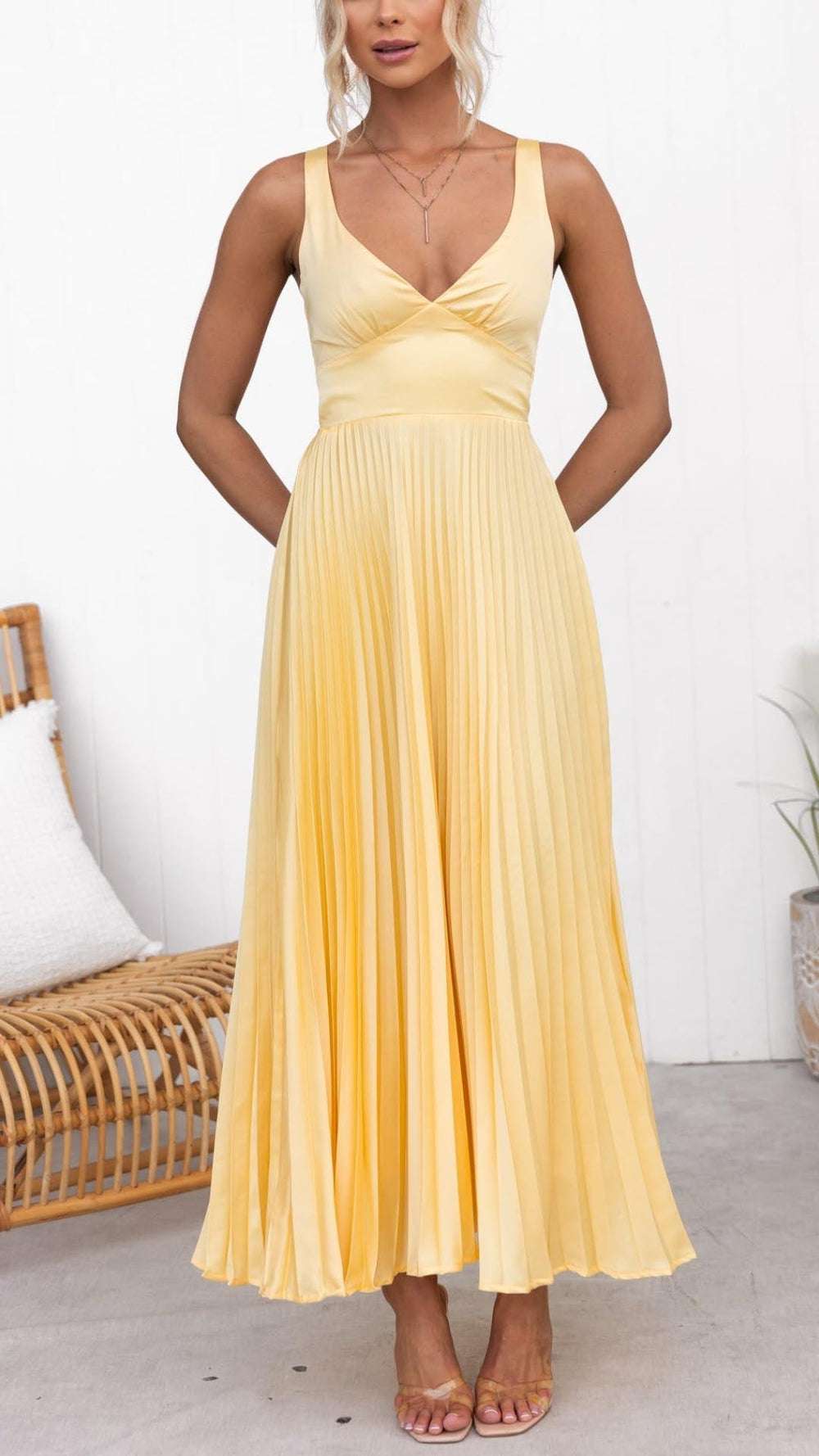 Women's Flowing Pleated V-Neck Maxi Dress